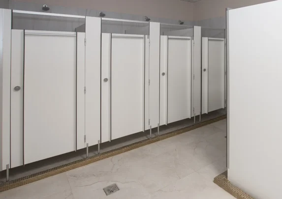 Douches avec portes